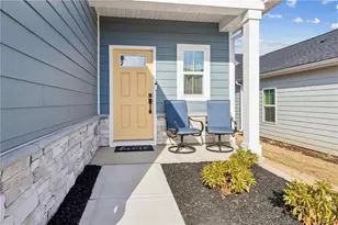 353 Moosehead Trl, Hoschton, GA 30548 - Photo 3