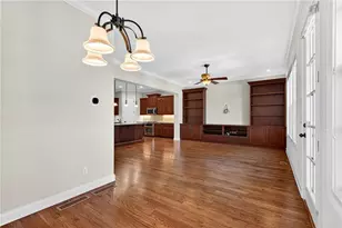 1311 Lullwater Park Cir, Atlanta, GA 30306 - Photo 9