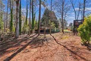 5088 Ravenwood Dr NW, Marietta, GA 30066 - Photo 21