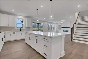 5970 Violet Ln, Cumming, GA 30028 - Photo 15