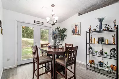 6945 Brown Drive S, Fairburn, GA 30213 - Photo 9