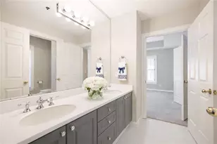 211 Colonial Homes Dr NW, Atlanta, GA 30309 - Photo 9