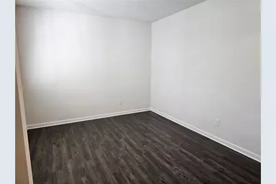 490 Walnut Grove, Pendergrass, GA 30567 - Photo 5