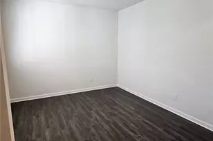 490 Walnut Grove, Pendergrass, GA 30567 - Photo 5