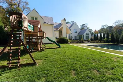 914 Buckingham Circle NW, Atlanta, GA 30327 - Photo 11