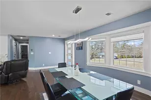 465 Rocky Creek Dr, Roswell, GA 30075 - Photo 3