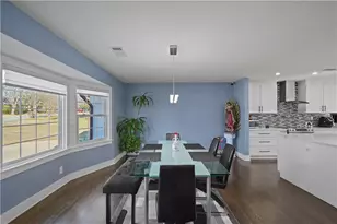 465 Rocky Creek Dr, Roswell, GA 30075 - Photo 3