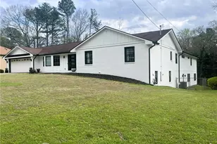 465 Rocky Creek Dr, Roswell, GA 30075 - Photo 1