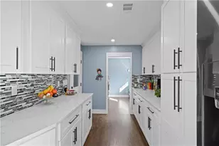 465 Rocky Creek Dr, Roswell, GA 30075 - Photo 9