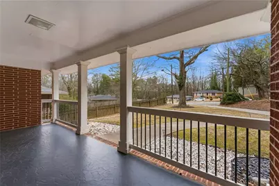 2393 Lilla Circle SW, Atlanta, GA 30310 - Photo 5