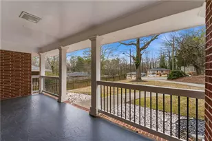 2393 Lilla Cir SW, Atlanta, GA 30310 - Photo 5