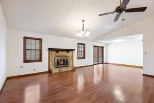 1805 Danielle Pl, Lawrenceville, GA 30043 - Photo 3