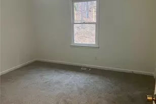 8510 Lynn Dr, Gainesville, GA 30506 - Photo 13