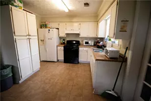 2496 Redfield Dr, Norcross, GA 30071 - Photo 15