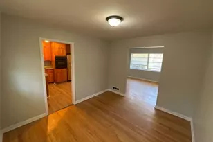 3673 Glen Falls Dr, Decatur, GA 30032 - Photo 9