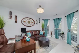 6810 Rocking Horse Ln, Cumming, GA 30040 - Photo 5