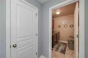 6810 Rocking Horse Ln, Cumming, GA 30040 - Photo 35