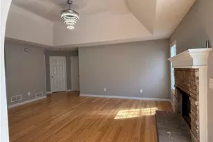 2775 Emerald Springs Dr, Lawrenceville, GA 30045 - Photo 3