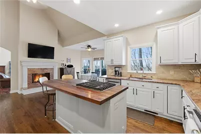 2595 Highland Pointe Drive, Cumming, GA 30041 - Photo 9