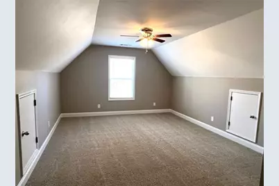 732 E Jefferson St, Hoschton, GA 30548 - Photo 17