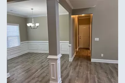 732 E Jefferson St, Hoschton, GA 30548 - Photo 3