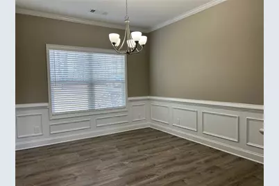 732 E Jefferson St, Hoschton, GA 30548 - Photo 5