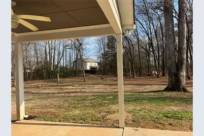 732 E Jefferson St, Hoschton, GA 30548 - Photo 23