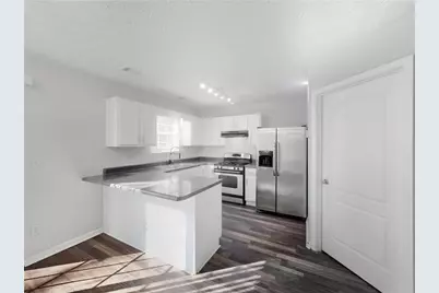 5539 Pineridge Court, Forest Park, GA 30297 - Photo 7