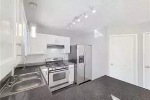 5539 Pineridge Ct, Forest Park, GA 30297 - Photo 9