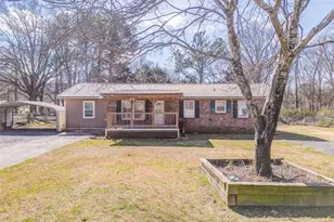 215 Parkway Dr, Adairsville, GA 30103 - Photo 1