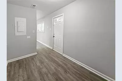 8438 Stonewall Jackson Drive, Jonesboro, GA 30238 - Photo 13