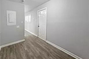 8438 Stonewall Jackson Dr, Jonesboro, GA 30238 - Photo 13