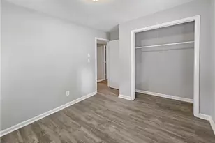 8438 Stonewall Jackson Dr, Jonesboro, GA 30238 - Photo 23