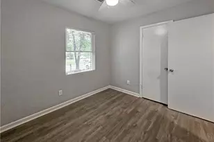 8438 Stonewall Jackson Dr, Jonesboro, GA 30238 - Photo 21