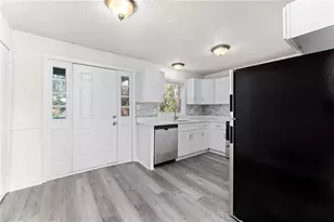 121 Mark Twain Cir, Athens, GA 30605 - Photo 9