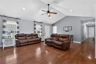 165 Richland St, Calhoun, GA 30701 - Photo 9