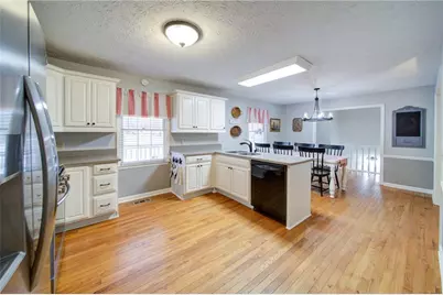 712 Trickum Valley Drive, Woodstock, GA 30188 - Photo 13