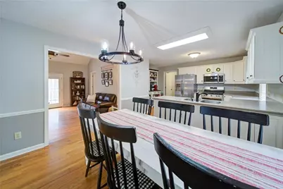 712 Trickum Valley Drive, Woodstock, GA 30188 - Photo 9