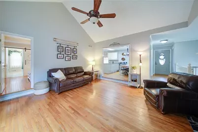 712 Trickum Valley Drive, Woodstock, GA 30188 - Photo 17