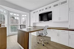 9035 Sandorn Dr, Roswell, GA 30075 - Photo 3