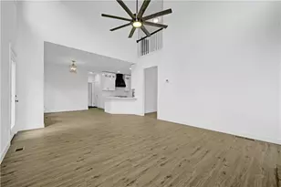 9035 Sandorn Dr, Roswell, GA 30075 - Photo 7