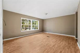 4170 Hurt Bridge Ct, Cumming, GA 30028 - Photo 19