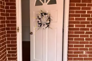 1524 Carlton Ave, Stone Mountain, GA 30087 - Photo 5