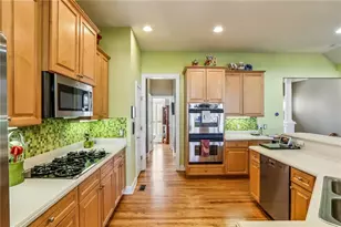 1454 Wembley Ct NE, Atlanta, GA 30329 - Photo 9