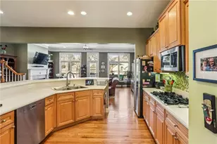 1454 Wembley Ct NE, Atlanta, GA 30329 - Photo 7