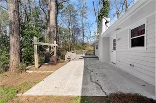 566 Sugar Valley Ln SE, Conyers, GA 30094 - Photo 21