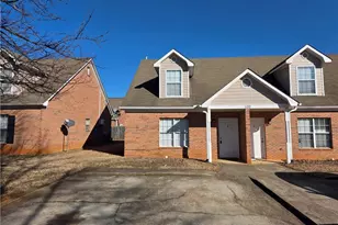 100 Rosehip Ln, Acworth, GA 30101 - Photo 1