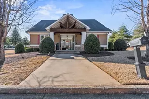 2429 Capella Cir SW, Atlanta, GA 30331 - Photo 33