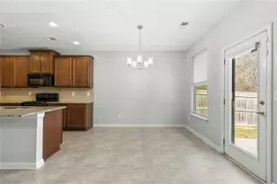 2429 Capella Cir SW, Atlanta, GA 30331 - Photo 11