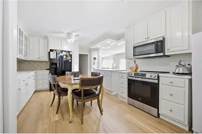 516 Stillwood Drive, Gainesville, GA 30501 - Photo 3